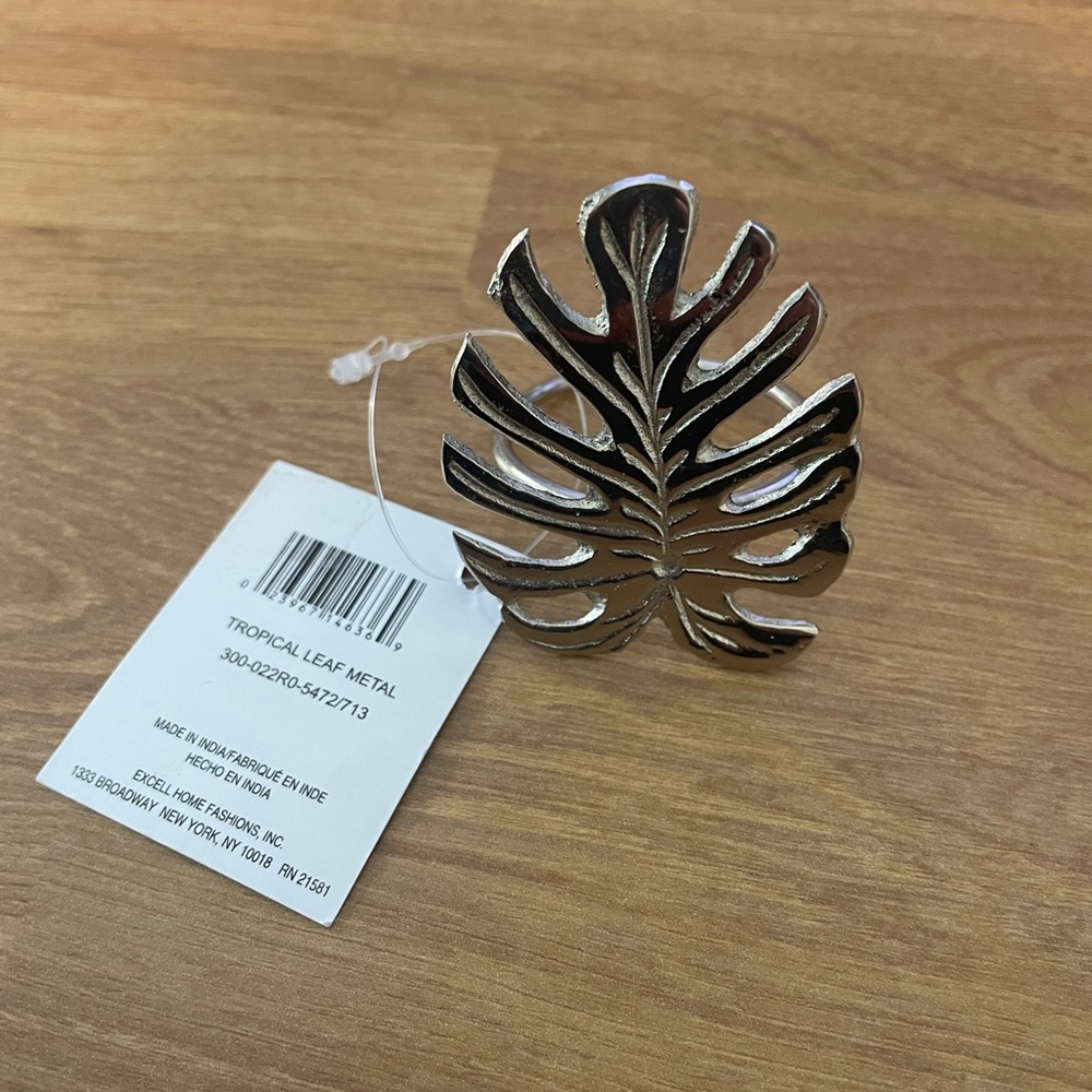 10 Silver Tropical Leaf Metal Napkin Rings